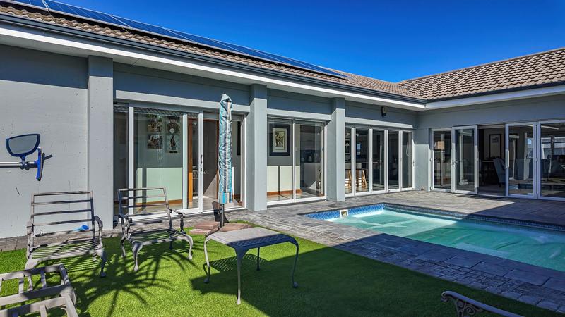 4 Bedroom Property for Sale in Pinnacle Point Golf Estate Western Cape